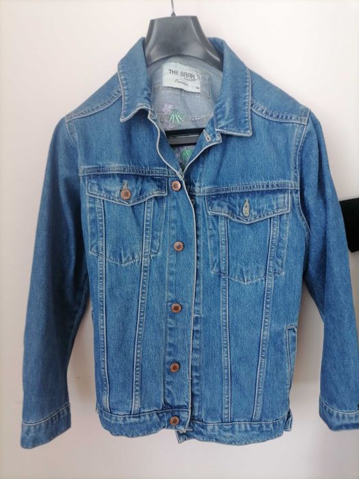 Одежы в отличном состоянии б/у