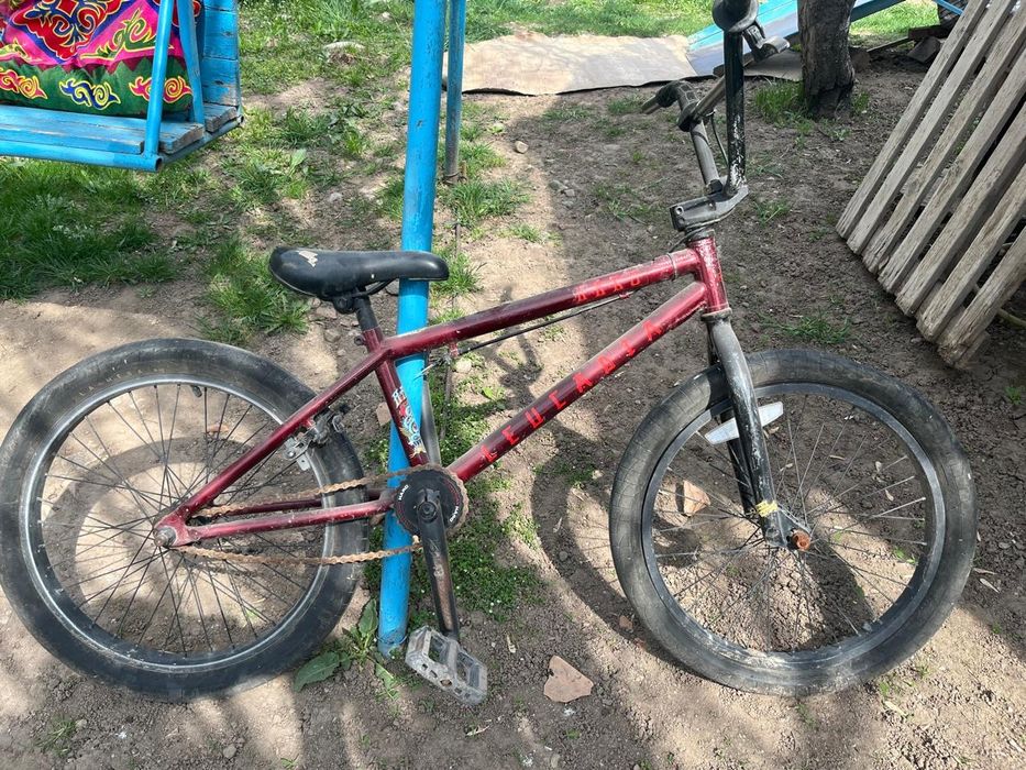 Bmx велик для трюков
