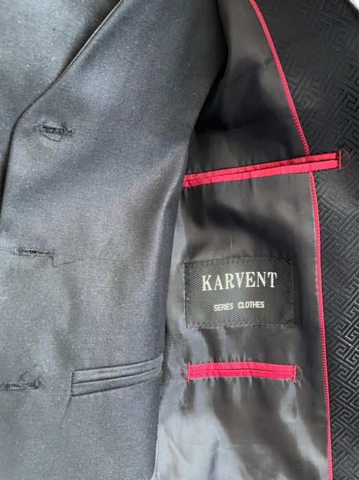 Продам костюм на мальчика