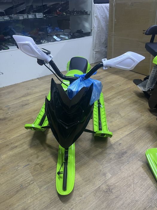 Детский электрический снегоход