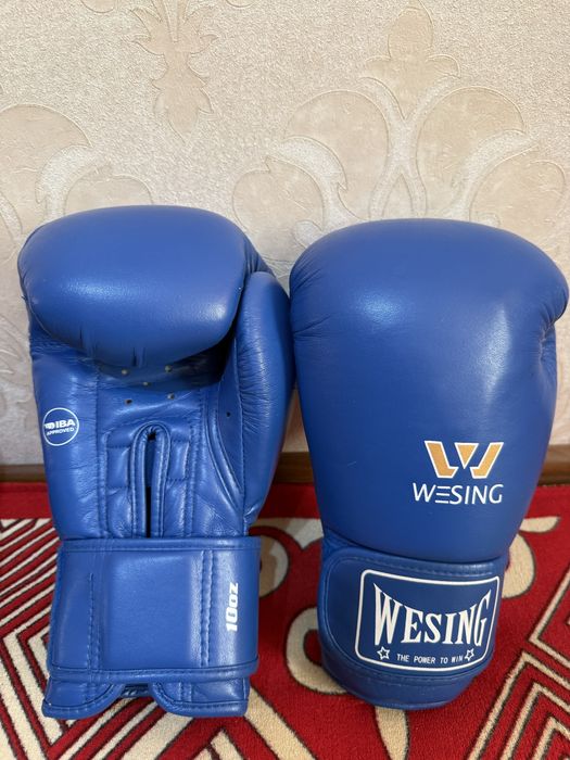 Продам шлем/перчатки читать описание строго!!!