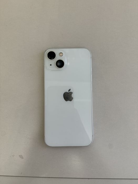 Продам Iphone 13