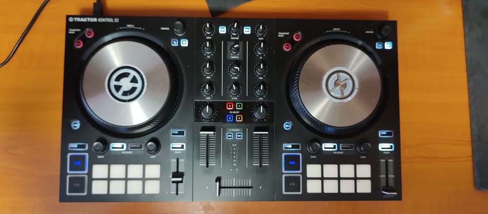 Consola Dj Traktor S2 MK3