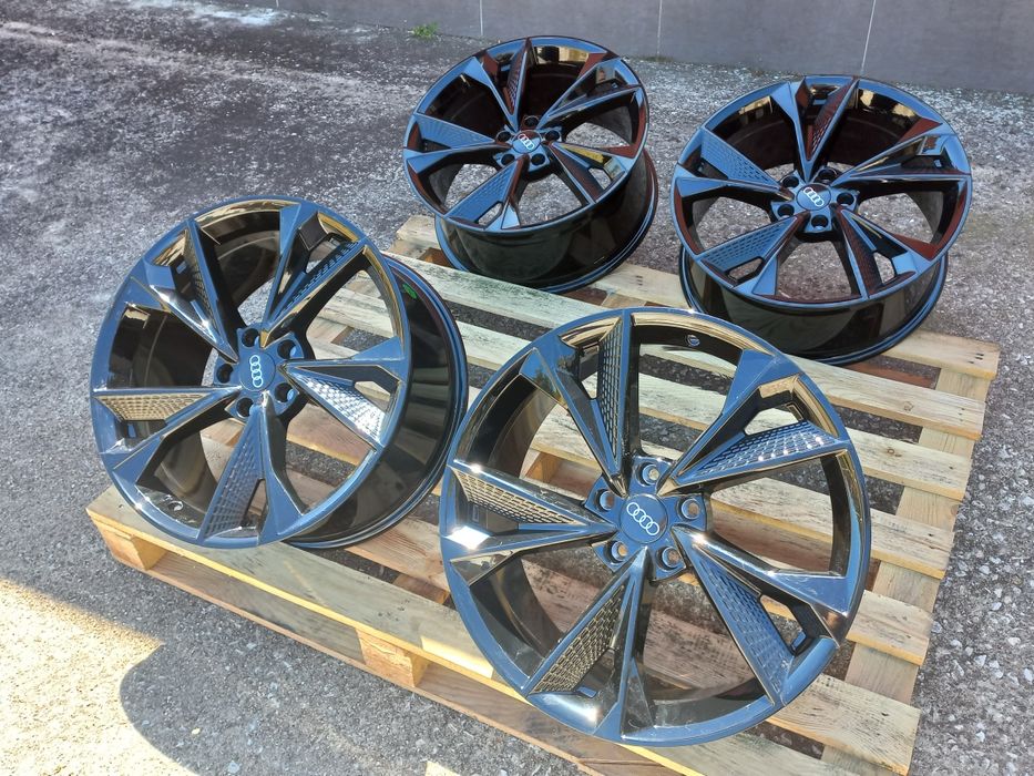 19"Audi Rs 8.5ж ет29 А4 А5 А6 А7 А8 Q3 Q5 Piano Black  Чисто Нови