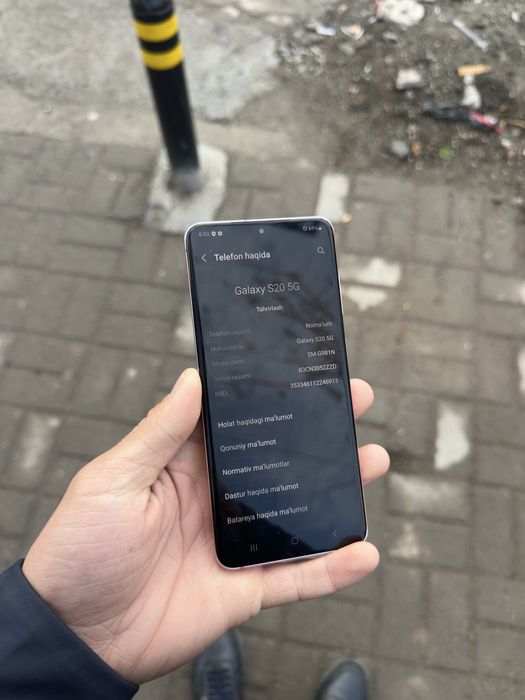 Samsung S20 5G.