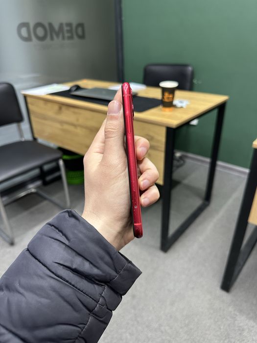 Iphone 11 Red product