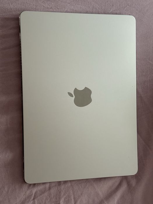MacBook Air M2 (13,6"), 2024 года