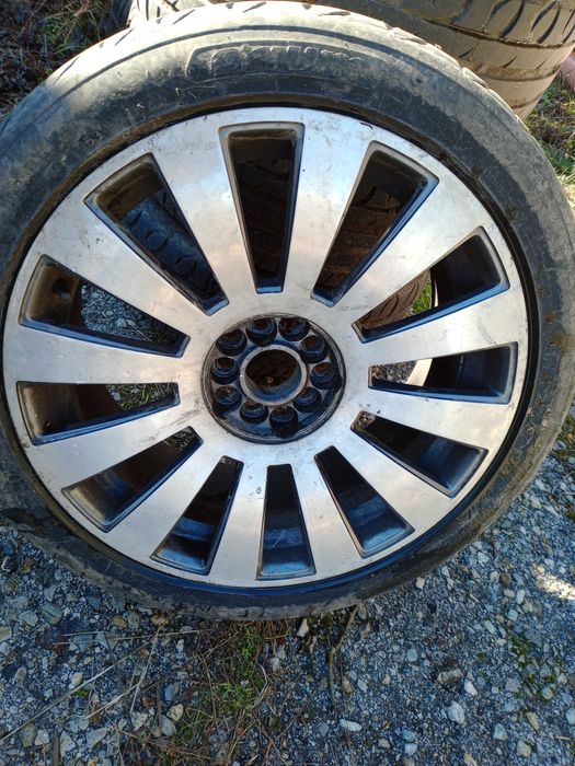 Джанти 18-ски с летни гуми без забележки