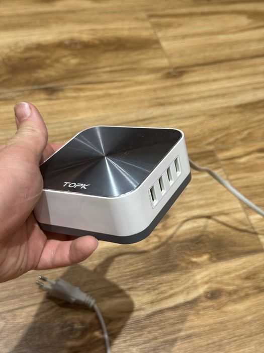 Настольная зарядная станция TOPK на 8 портов