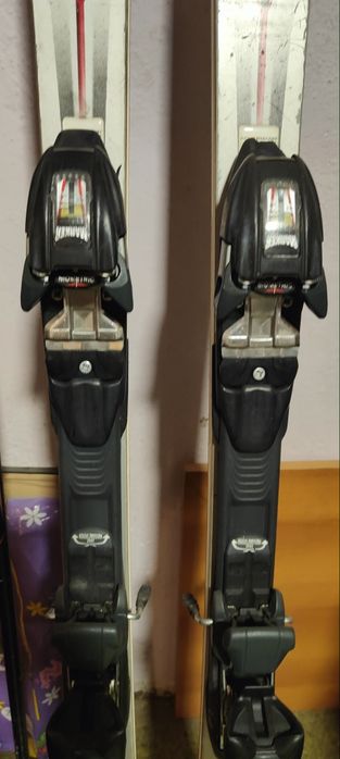 Ски, щеки и обувки