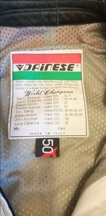 Costumul moto piele Dainese