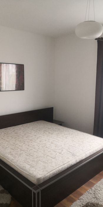 P. F. Vând apartament 2 camere + garaj Bună Ziua