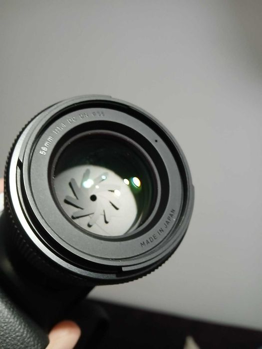 obiectiv sigma 56 mm f1.4 montura  sony