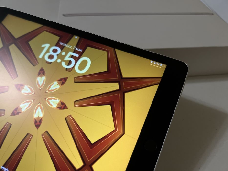 Apple Ipad 64GB + Pencil