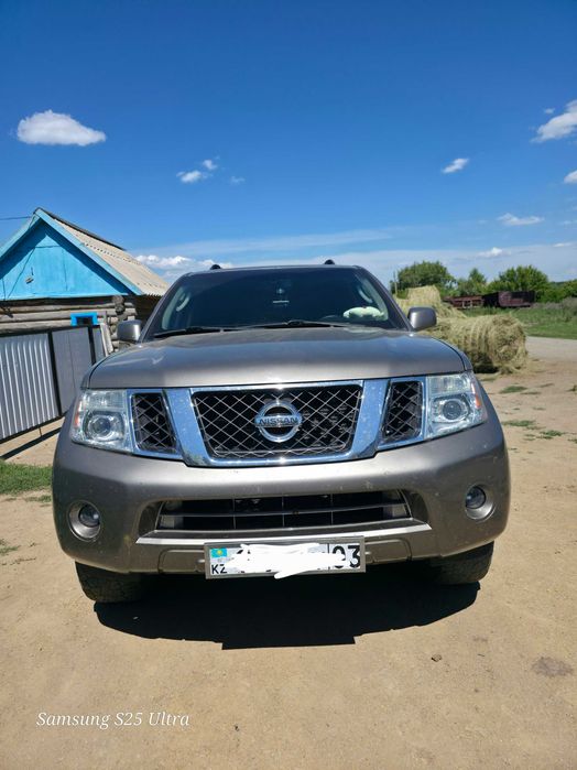 Nissan pathfinder r51