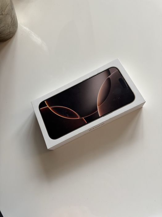 Iphone 16 pro max  desert titanium 256gb