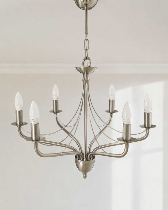 Lustra metalica argintie cu 8 brate