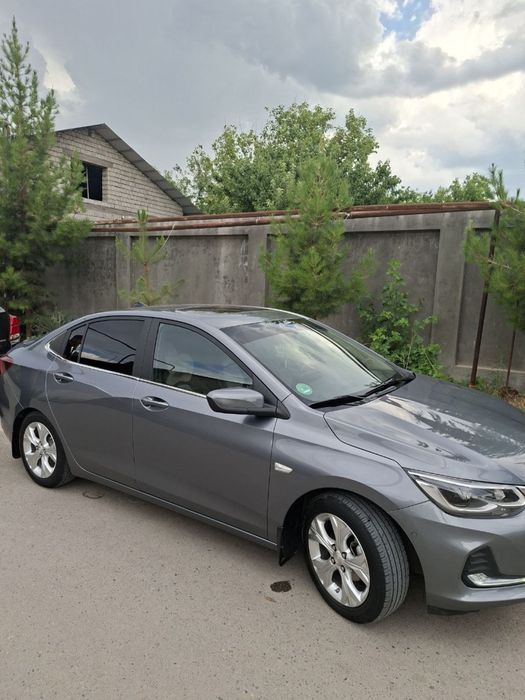 Продается Onix Premier +