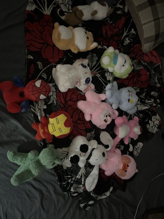 12 игрушек из автомата
