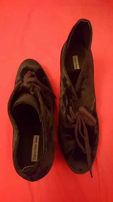 Стилни обувки Calvin Klein 41 номер