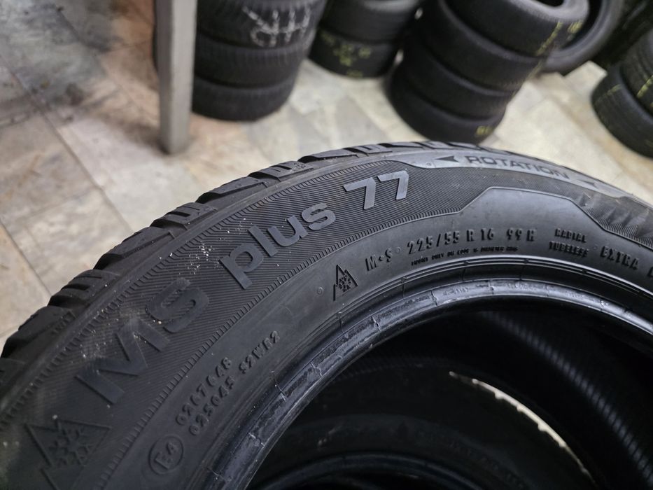 2бр Като нови зимни гуми 225 55 16 - Uniroyal