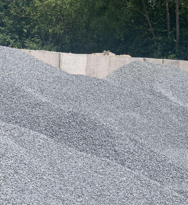 Balastru pentru beton Nisip Pietris Pamant vegetal