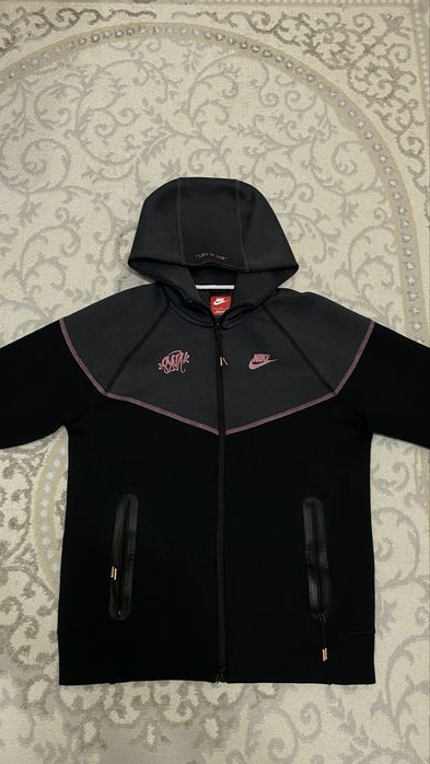 Nike tech fleece