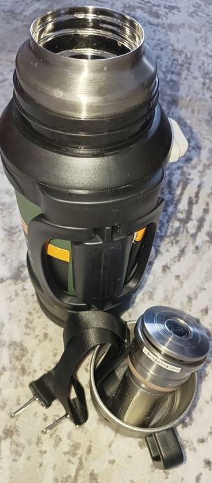 Продается термос