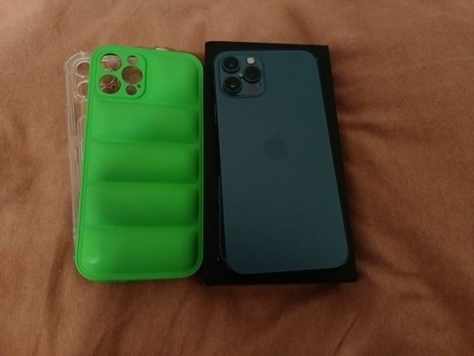 Продам iPhone 12 pro всё родное