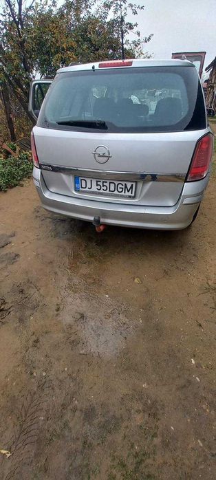 Vând Opel  Astra  H Caravan.