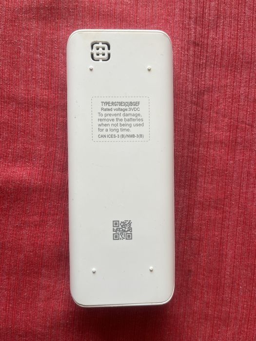 Дистанционно за инвенторен климатик Midea/Медея