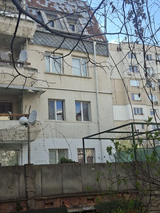 Професионални алпинисти , Топлоизолация , Миене на фасади , Водостоци , Ремонт Фасади  , Покриви - Alpine Direct Solutions