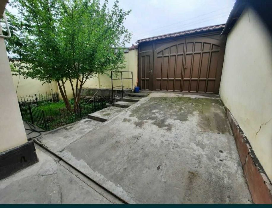 Срочно сдается дом 4 комнаты,2 сотки, Паркентский. ул.Олтинтепа.