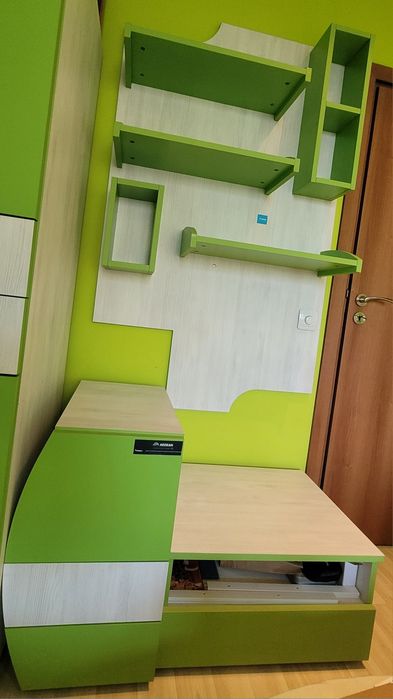 Юношеско обзавеждане