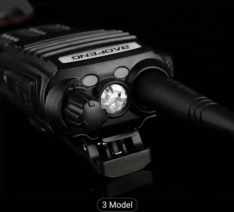 Walkie-Talkie Baofeng UV-82