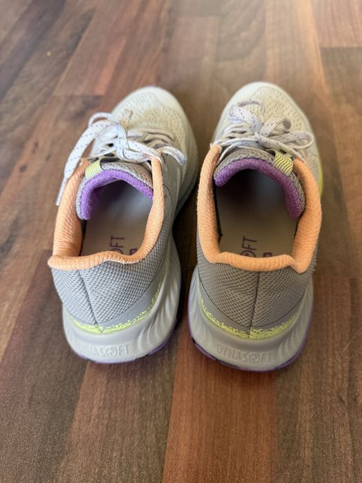 Дамски маратонки New Balance