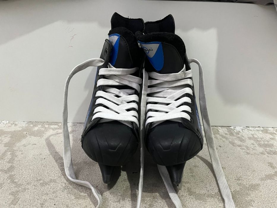 Продам коньки 37