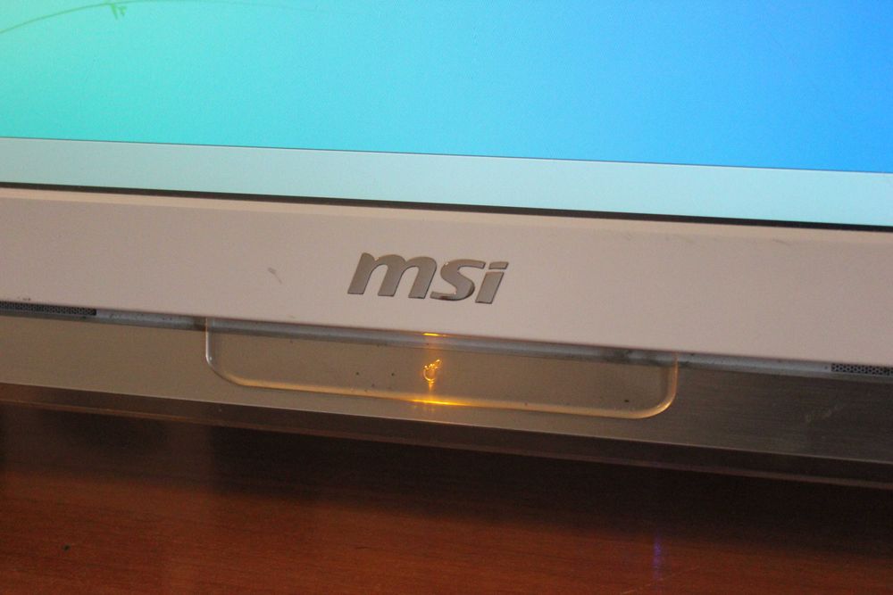 All-in-One Msi Quad-Core/4GB/128SSD/WIN7