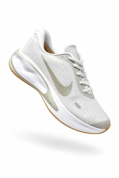 Беговые кроссовки Nike Journey Run, размеры от 40 до 45.