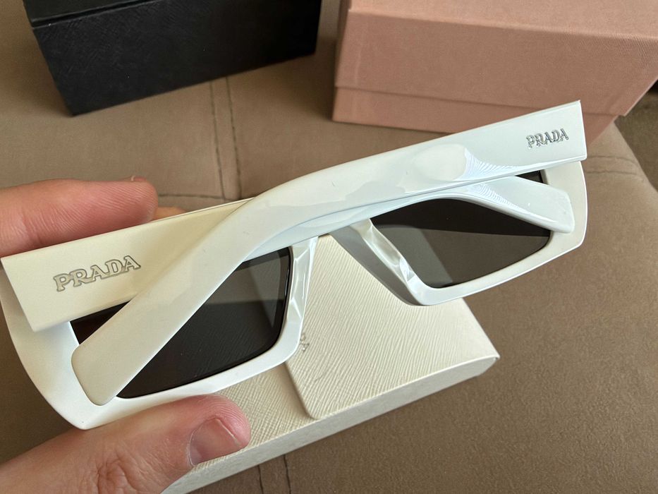 Prada SPR24Y слънчеви очила