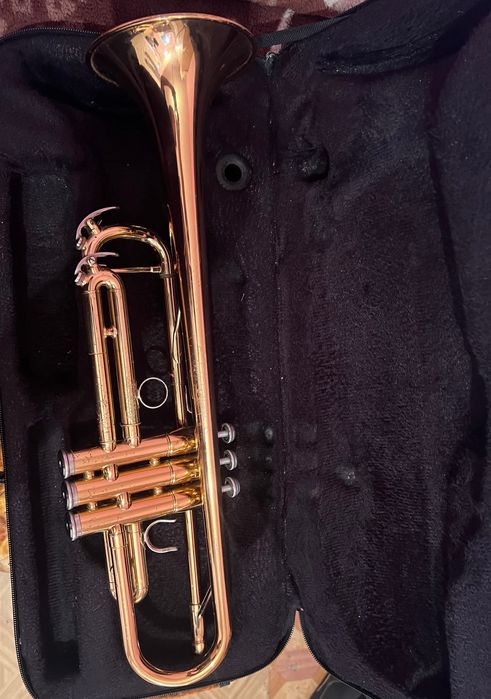 Продава ‼️ тромпет YAMAHA 4335G Bb хамелеон дава се със куфар Bach Stradivarius и мундщук Amati