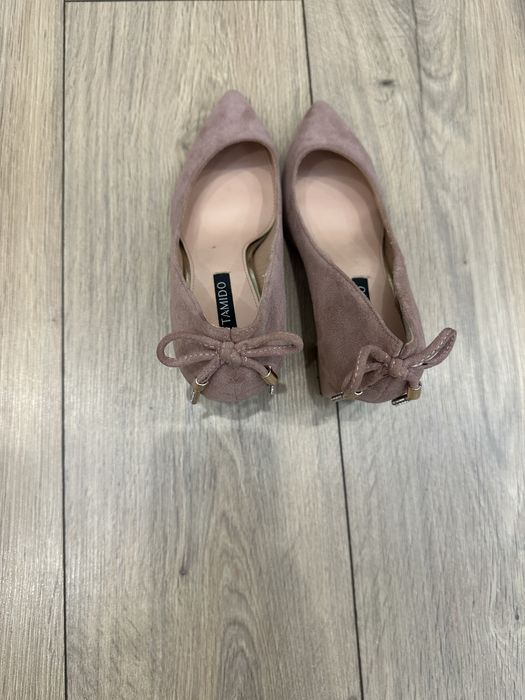 Женские туфли нарядные