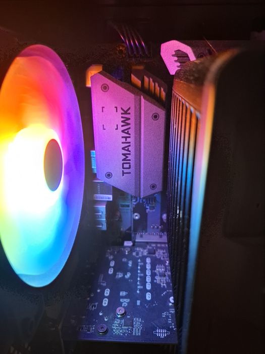 PC Light Gaming si Office