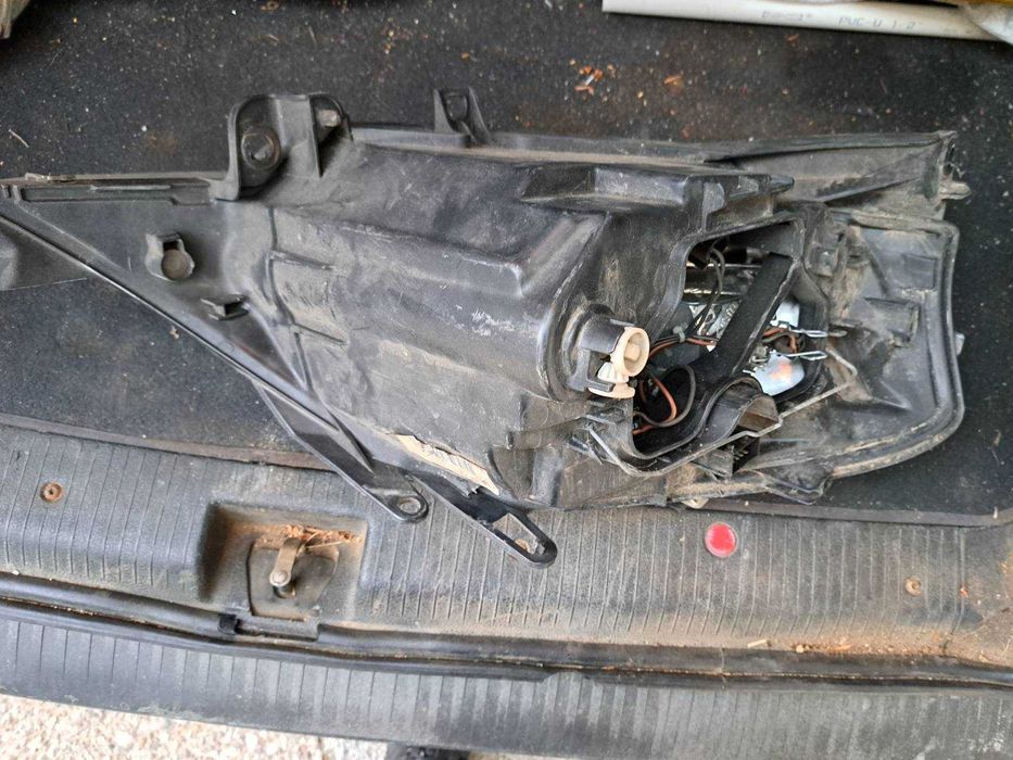 Фар за Опел Зафира А - оригинален, ляв