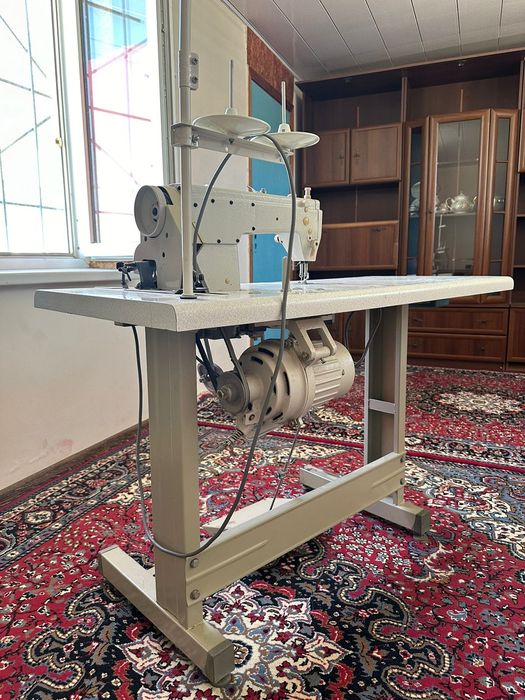 Срочно продам швейную машину Ivar