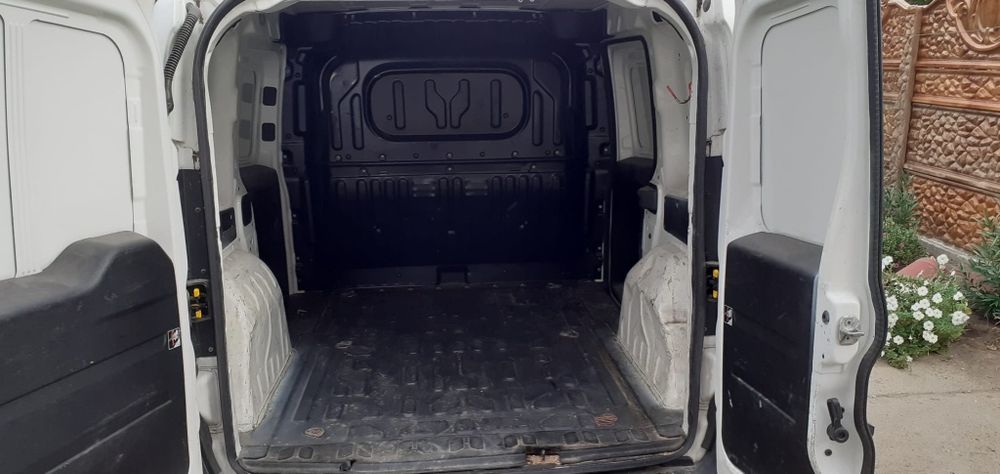 Vand  Opel combo 2017