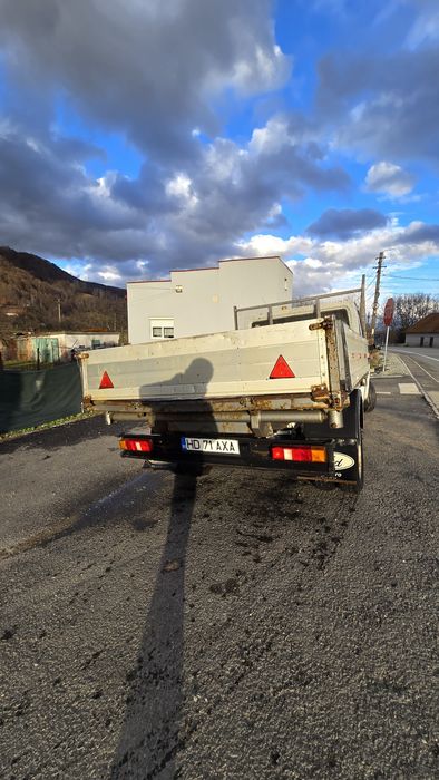 Ford Transit basculabil pe 3 parti