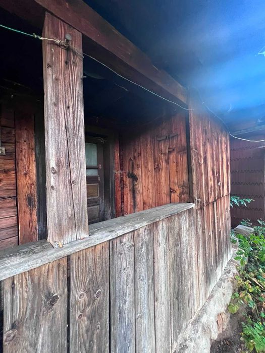 Vand casa traditionala din lemn, pentru relocare, peste 100 ani, 6000 euro neg.