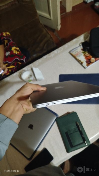 Makk book i5 yangi xolatda