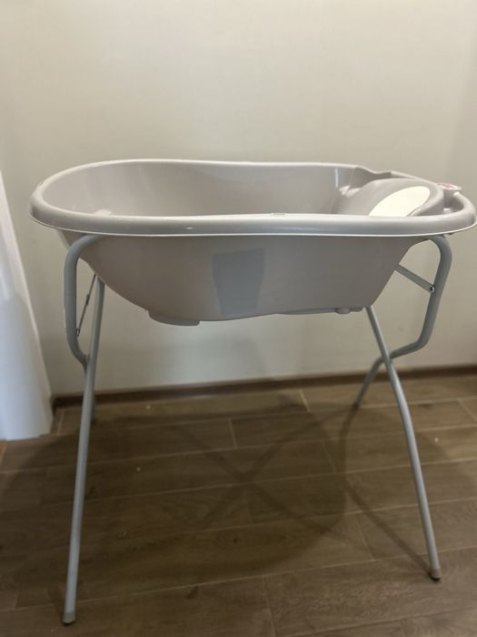 Бебешка вана със стойка OKbaby